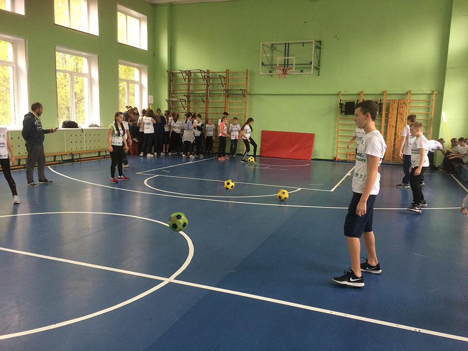 Вместе к футболу