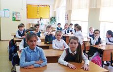 Жестовому языку научились первоклассники