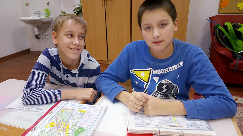 Используй компас и карту: как прошел урок по спортивному ориентированию