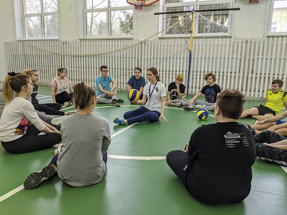 Продолжаем знакомить школьников с паралимпийским спортом Продолжаем знакомить школьников с паралимпийским спортом