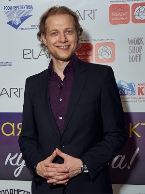 Владислав Жестков, Лучшие друзья