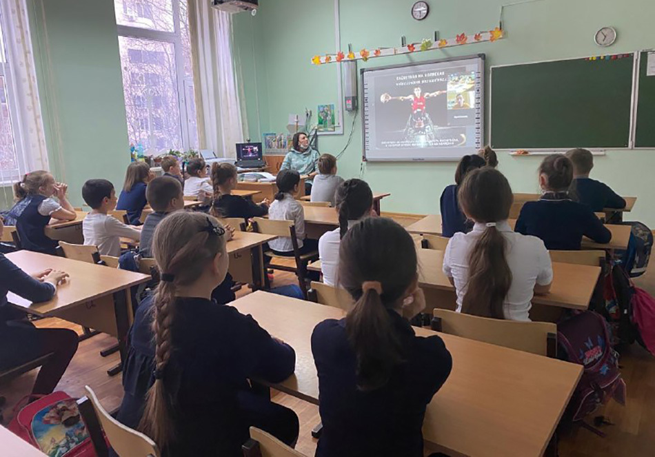 «Свой» баскетбол для людей на колясках