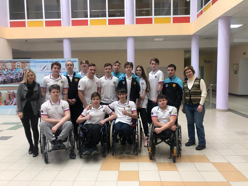 «Перспектива» провела лидерские тренинги для Детской следж-хоккейной лиги