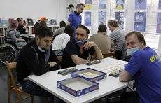 Ловкость и сообразительность: как прошел вечер настольных игр 
