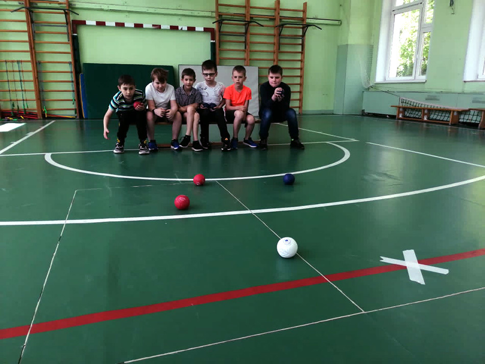 Заменили урок физкультуры на параспорт